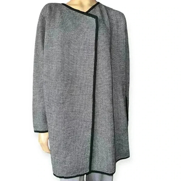 Talbots NWT Long Cardigan Merino Wool Black & White Chevron black trim Size 2Xp - Picture 1 of 12